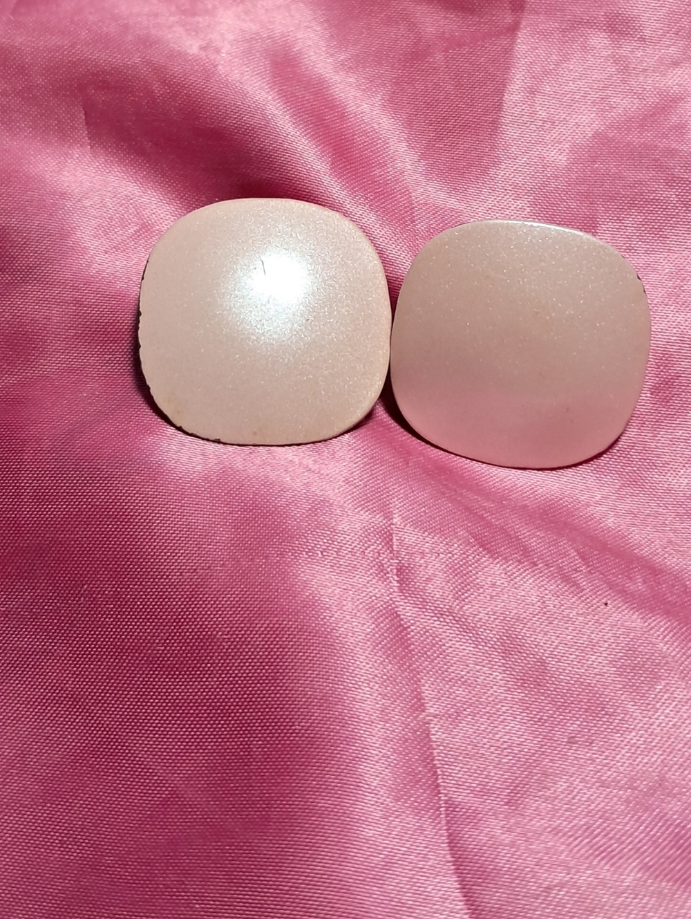 Classic 1980s Light Pink Earrings